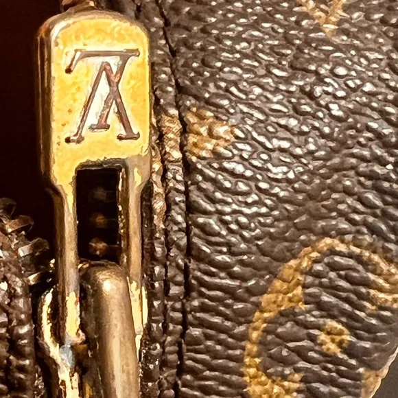 Louis Vuitton Brown Monogram Vintage Crossbody Bag - Picture 11 of 16